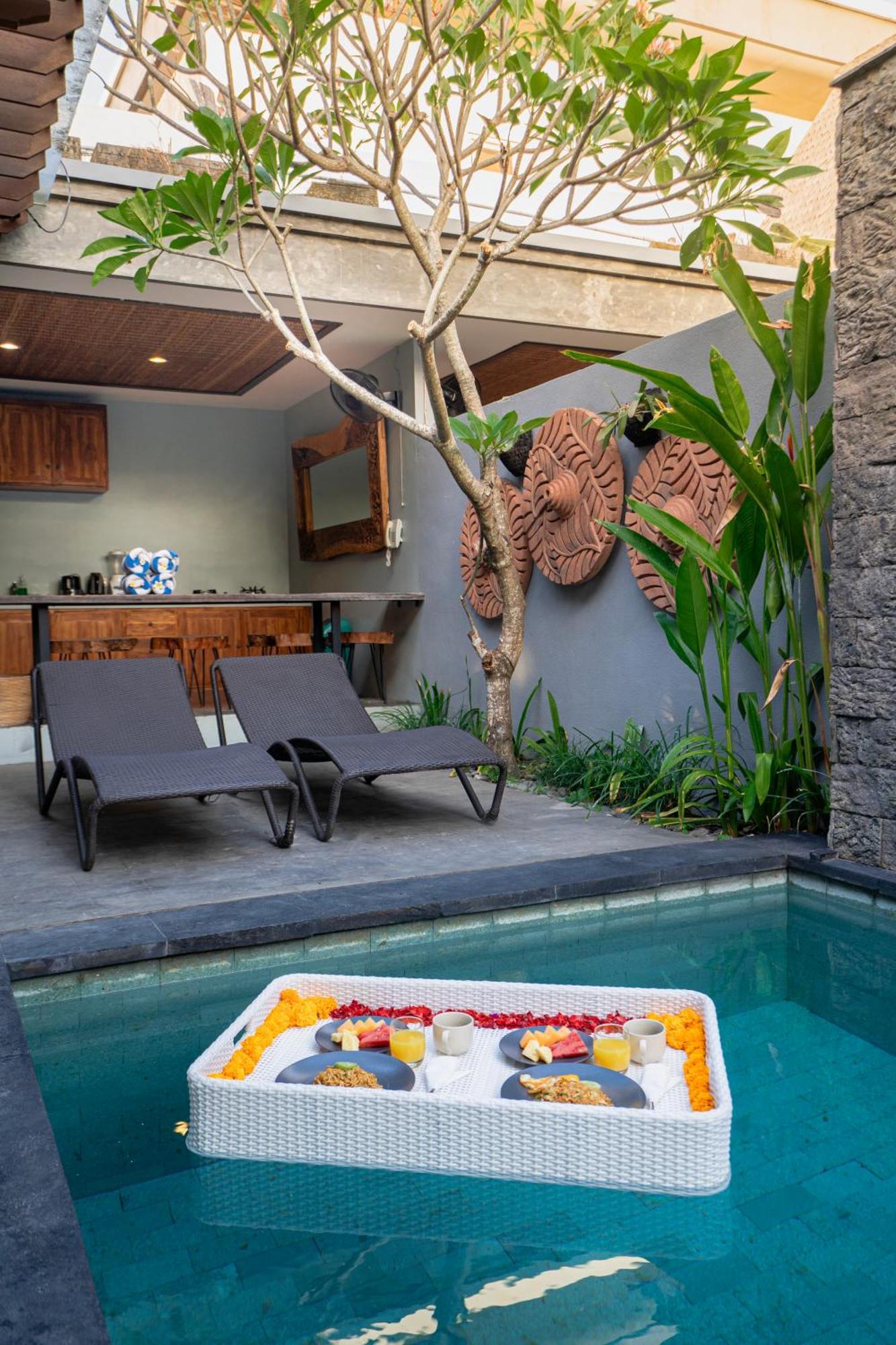 Kusuma Living And Villa Seminyak Exterior foto